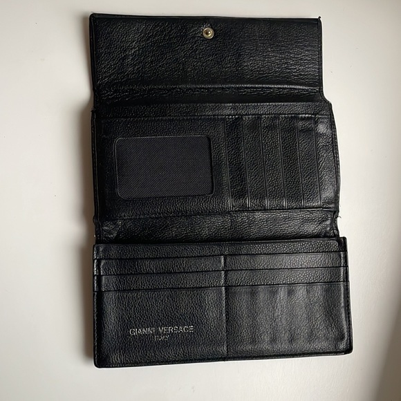 Authentic vintage Gianni Versace wallet. - Picture 2 of 3